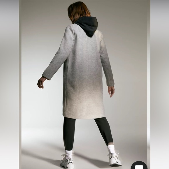 Aritzia Babaton The Stedman Coat - Light Grey Unlined - Picture 4 of 5